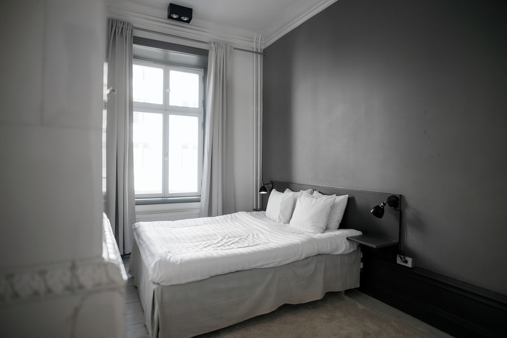 STANDARD, DOUBLE BED