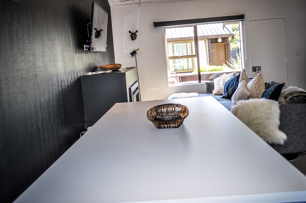 The Lofts Apartments 37/73