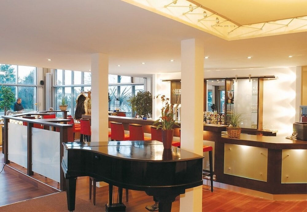 Ambassador Hotel Spa 41/50