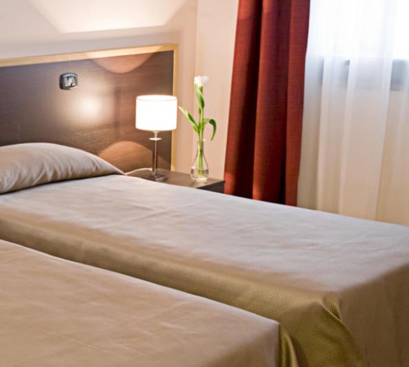 Standard, Double or Twin Bed