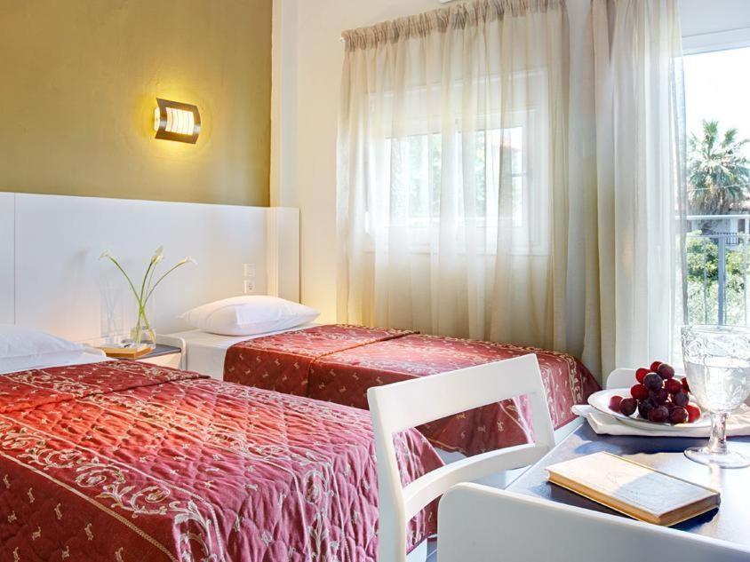 Room, Double or Twin Bed
