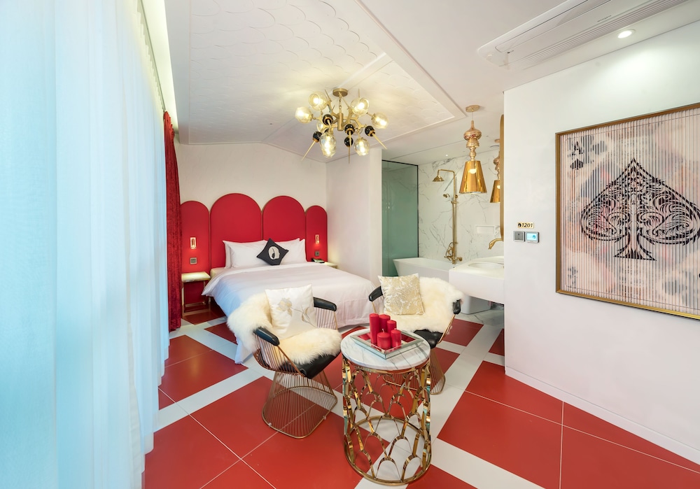 HOTEL THE DESIGNERS DDP 23/53
