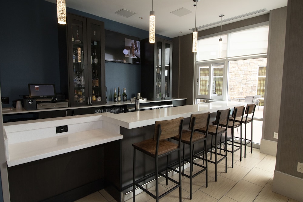 Fairfield Inn Suites San Antonio Downtown Alamo Plaza 40/50