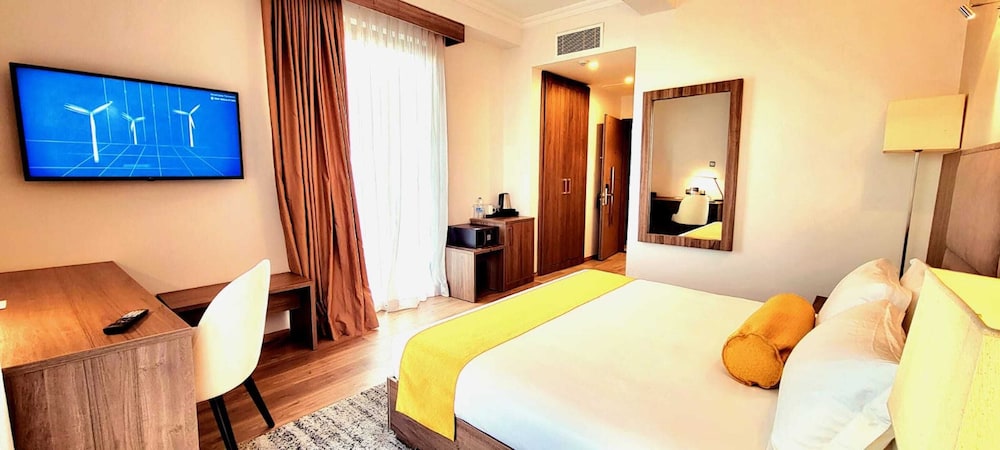 TH BonRoyal Hotel 17/56