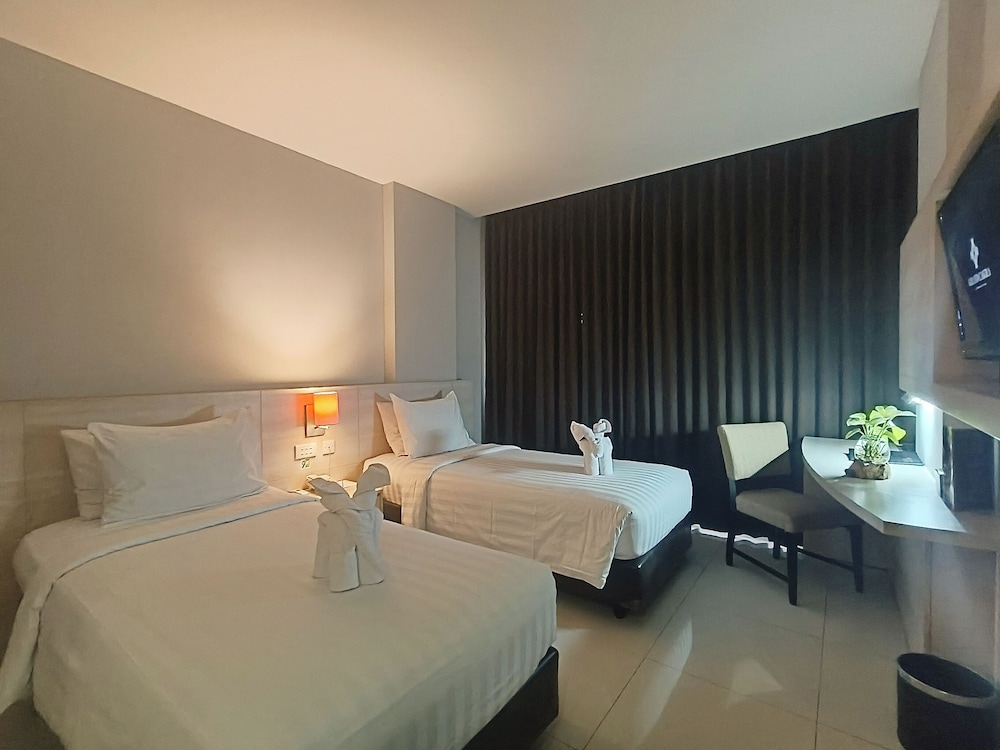 Grand Cakra Hotel 18/52