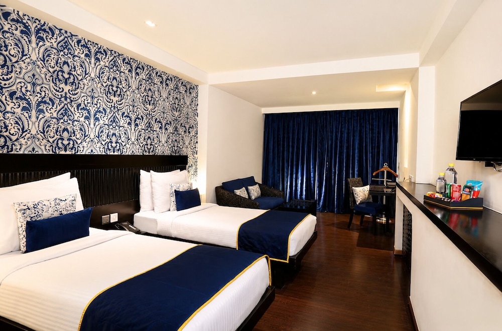 MOSAIC HOTELS - NOIDA 14/66