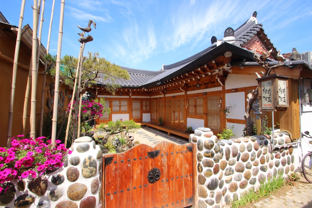 Happiness Full Hanok Guesthouse Jeonju 4/53