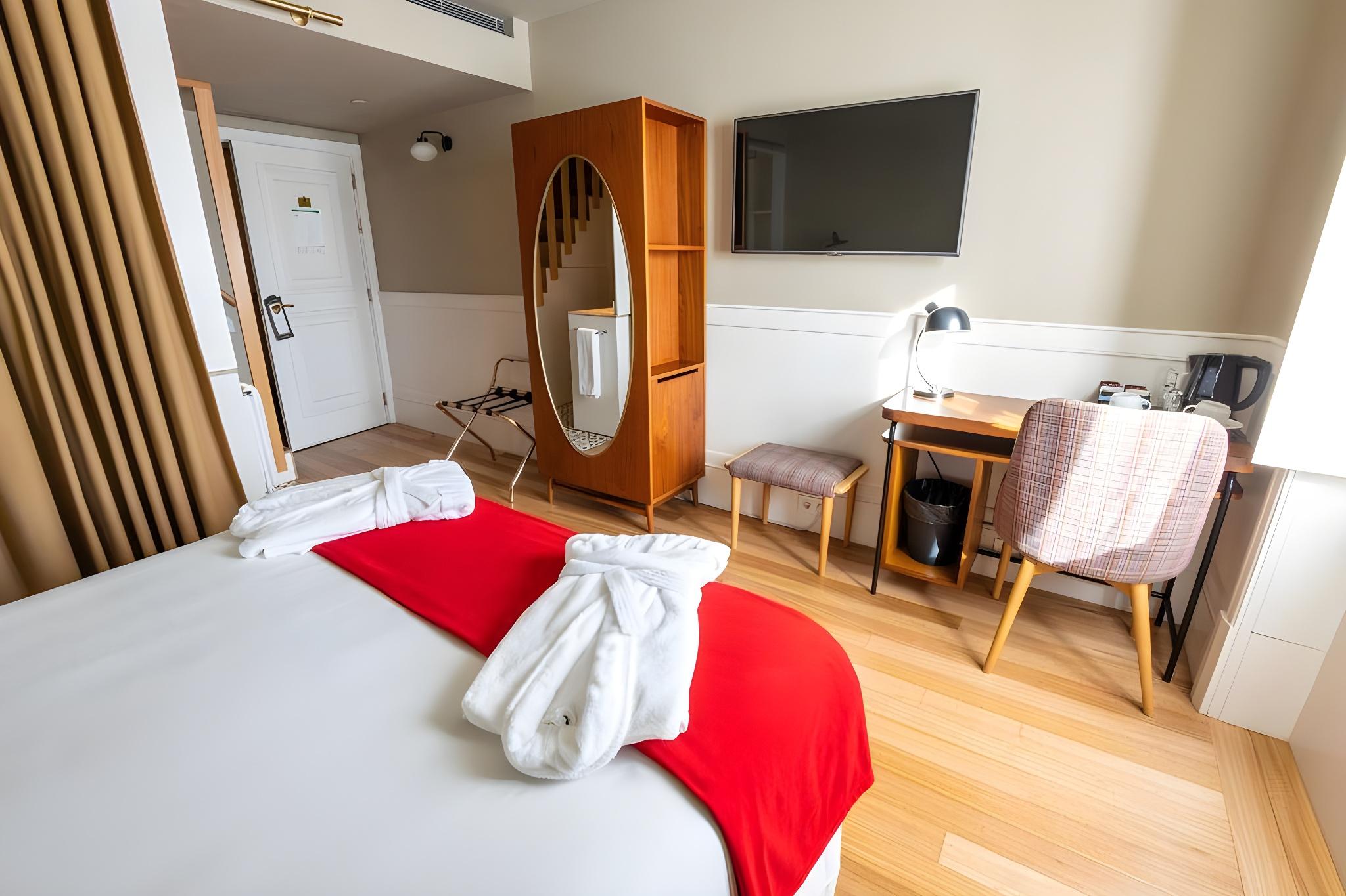 Duplex, Family Suite, City View