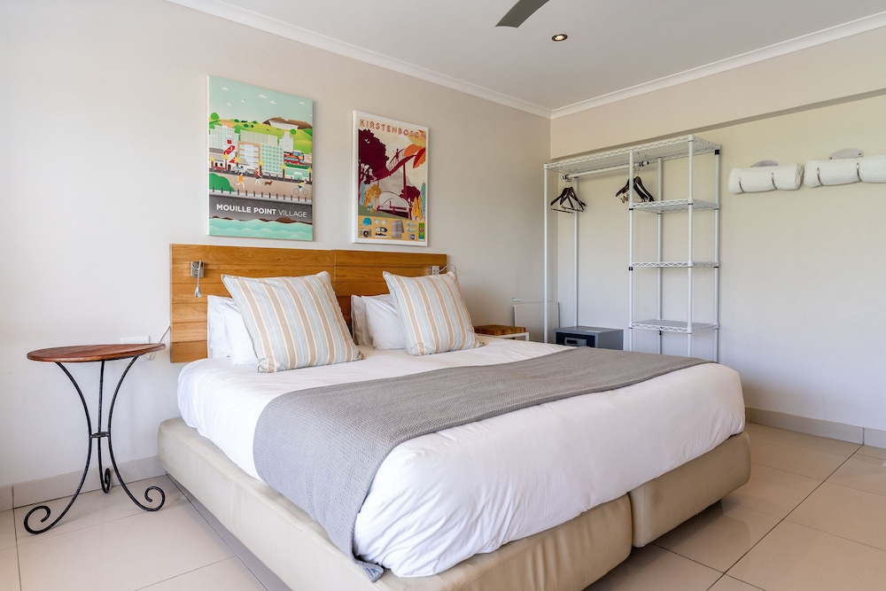 Mouille Point Village 25/50