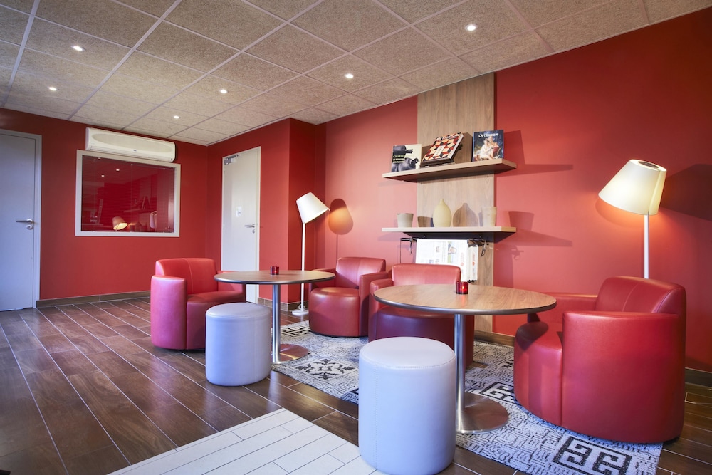 Kyriad Caen Nord Herouville Saint Clair 22/44