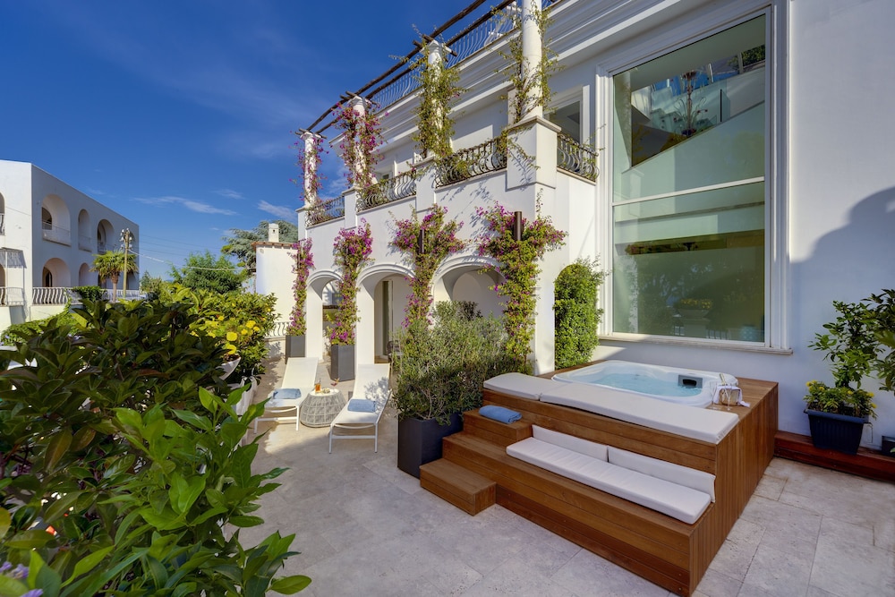 Villa Blu Capri Hotel 2/68