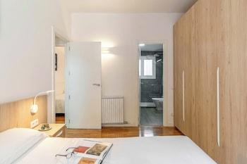 2 Bedrooms, Apartment, 1 Double and 1 Single Bed, No Elevator, Kitchenette