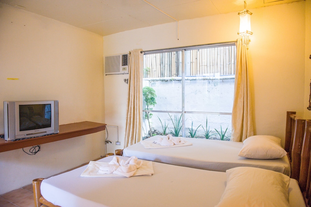 Fat Jimmys Resort Boracay 29/31