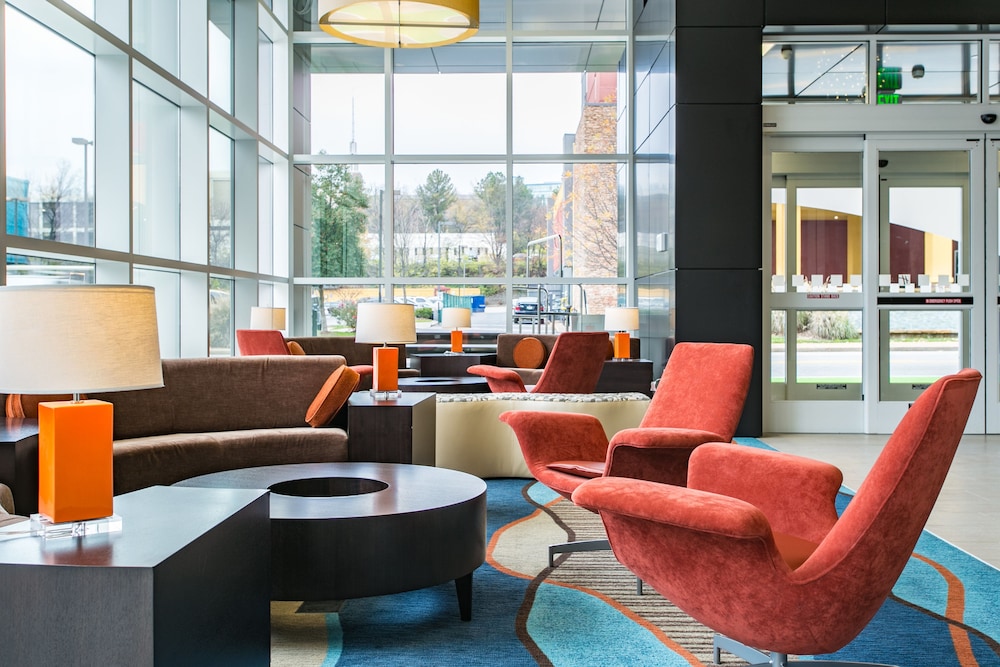 Holiday Inn Hotel & Suites CHATTANOOGA DOWNTOWN 40/65