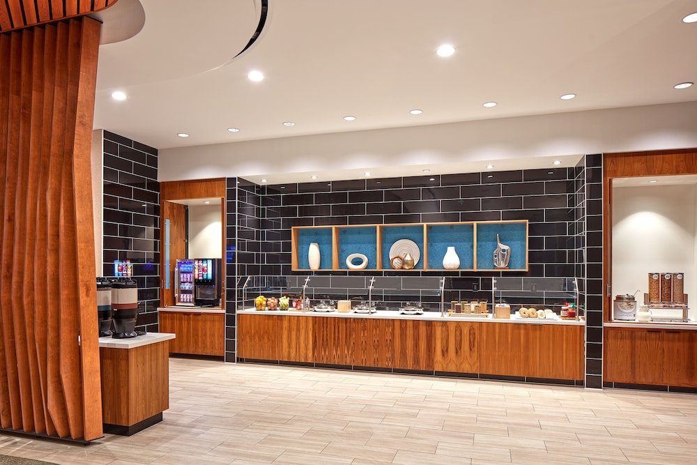 SpringHill Suites by Marriott Los Angeles Downey 3/42