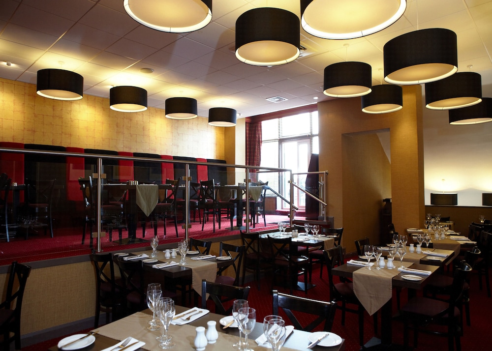 Royal Clifton Hotel 44/51