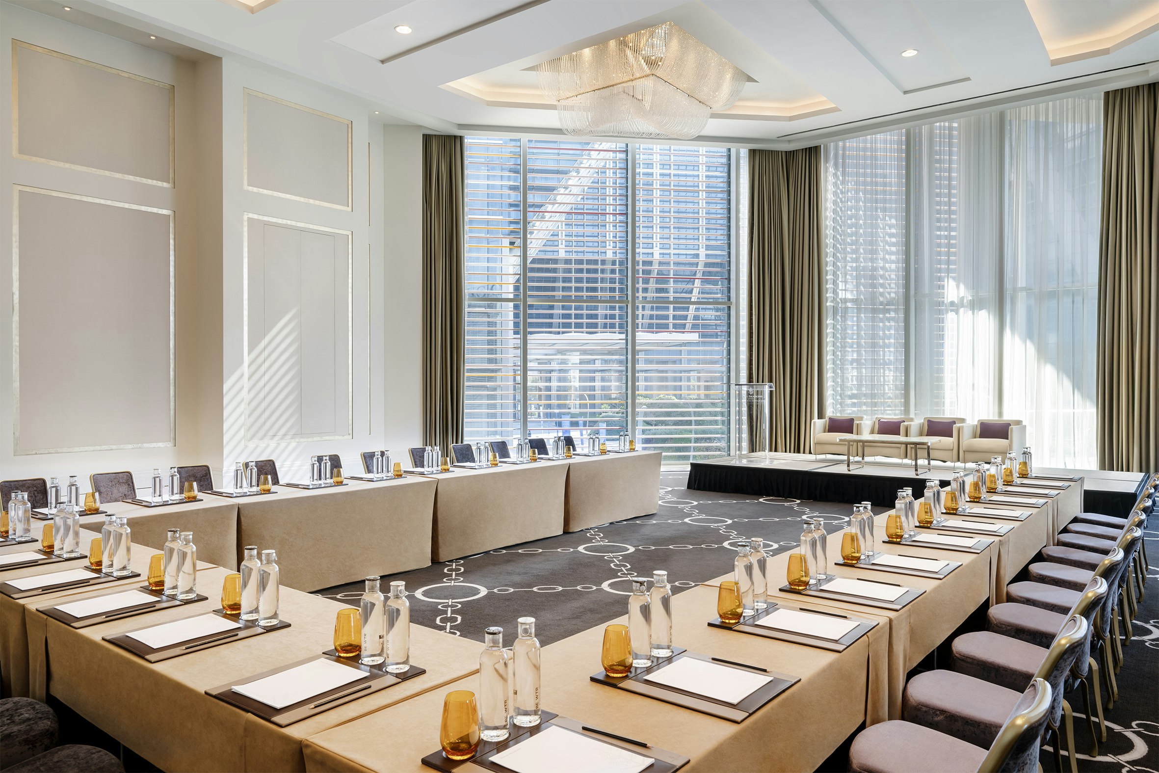 Four Seasons Hotel Abu Dhabi at Al Maryah Island 27/36