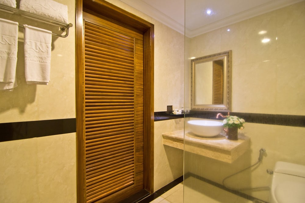 Lk Mantra Pura Resort 62/65