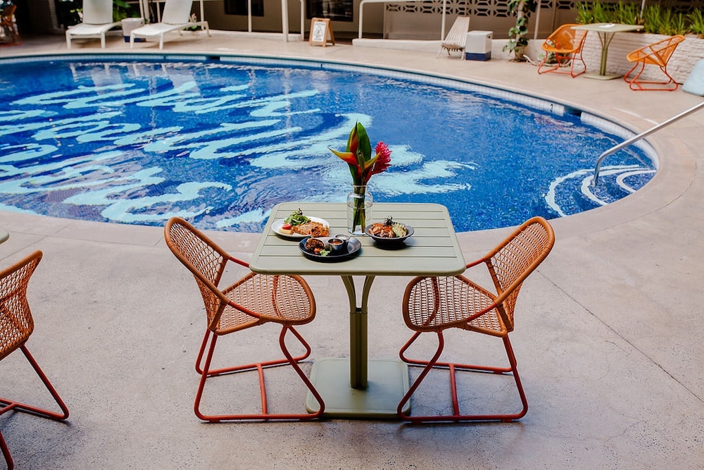 The Surfjack Hotel Swim Club 64/68