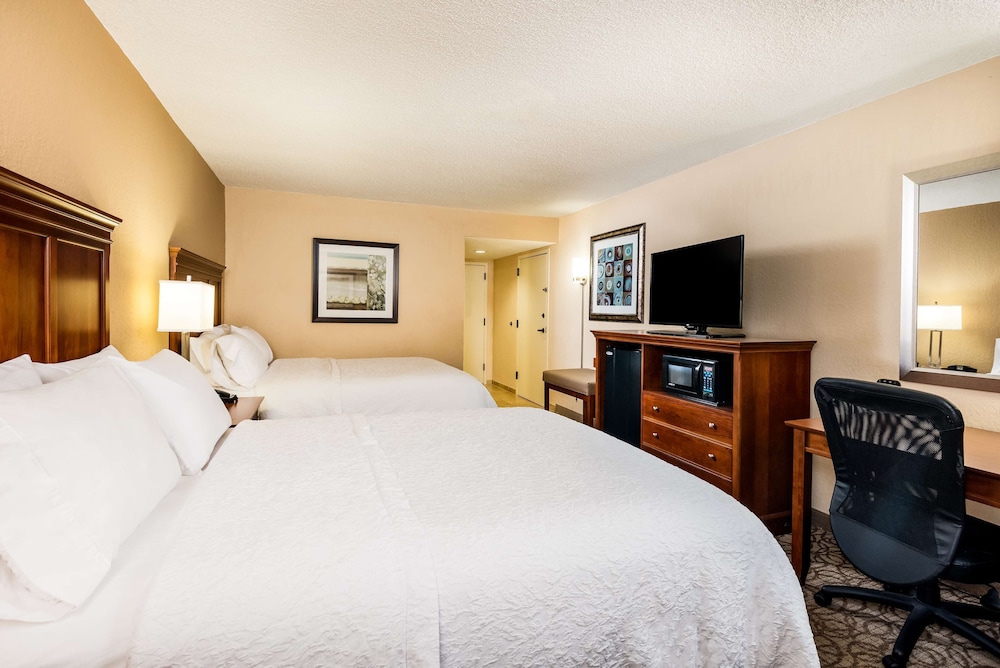 Hampton Inn Gainesville FL 23/66