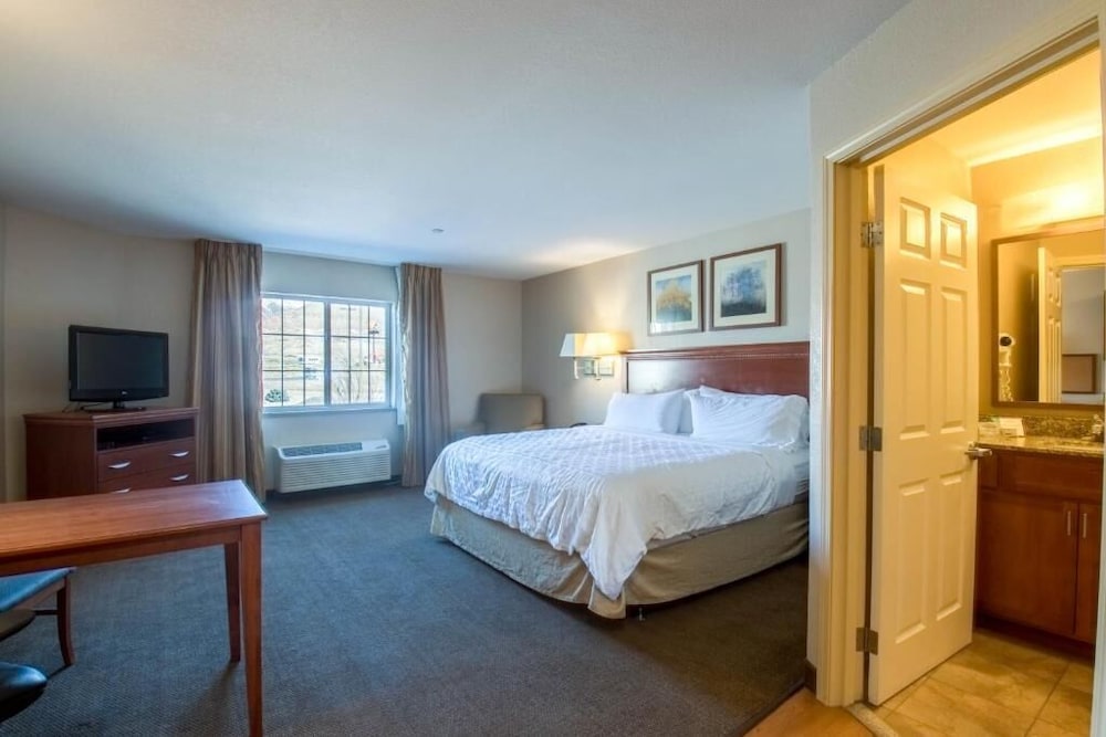 Western Slope Suites 36/59