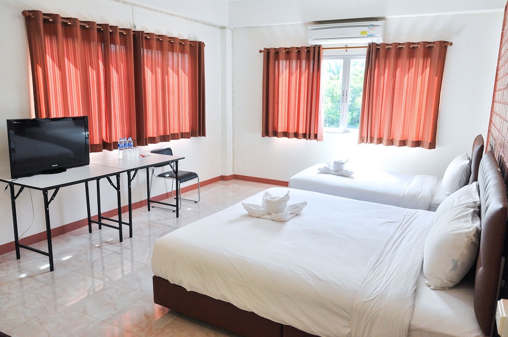 Budsarakam Place Hotel 8/33