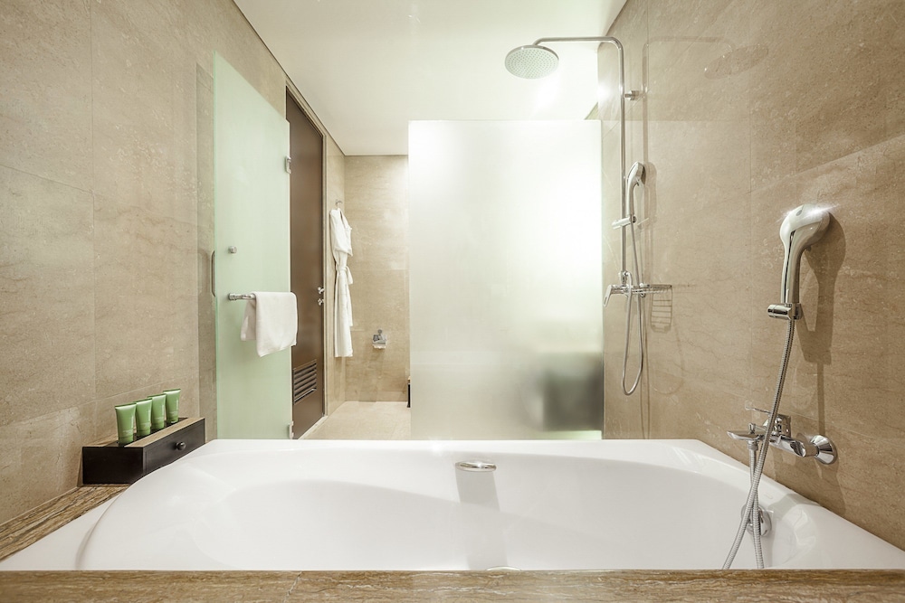 HOMM Saranam Baturiti Bali a brand of Banyan Group 84/85