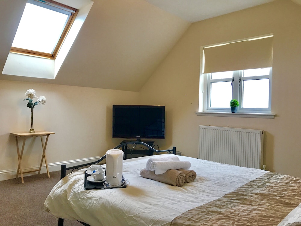 Inverness City Rooms 7/43