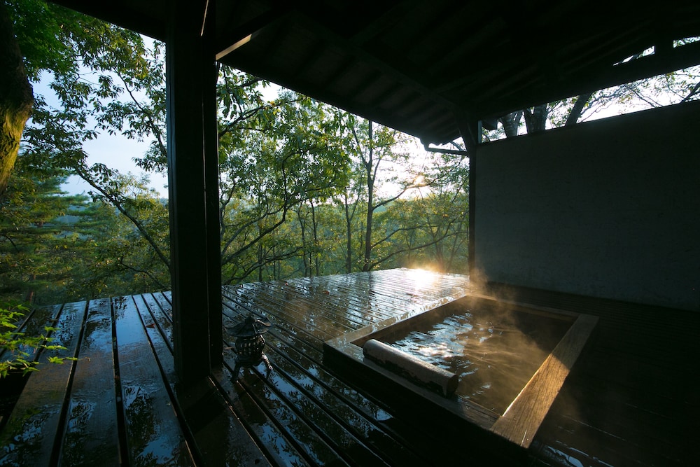 The Kingfisher Resort (Shukubo Kawaseminoshou) 19/50