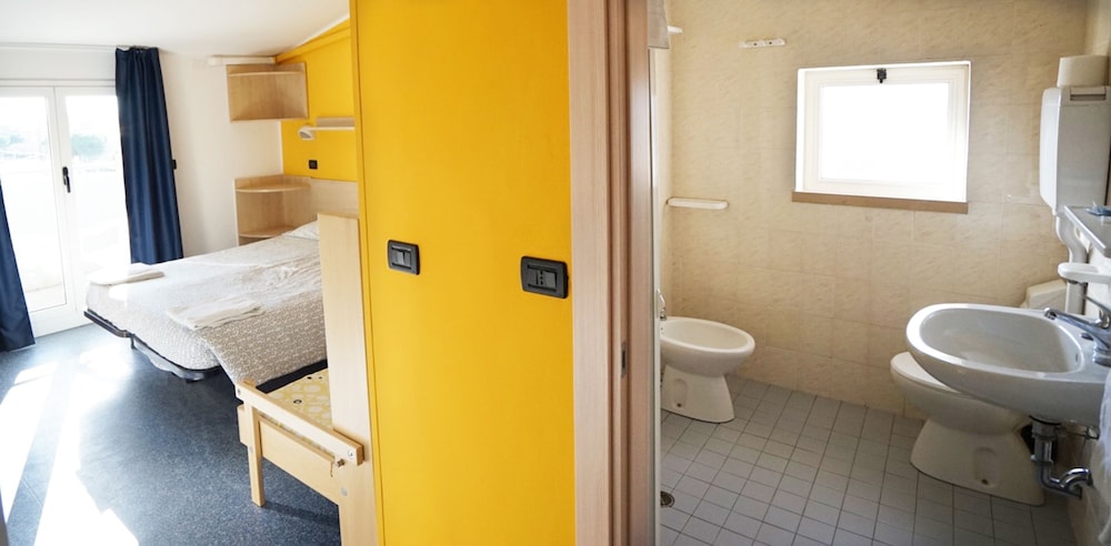 Hotel Morfeo - Young People Hotels - Adults Only 62/64