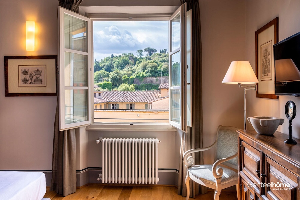Genteel Home Piazza Pitti 23/43