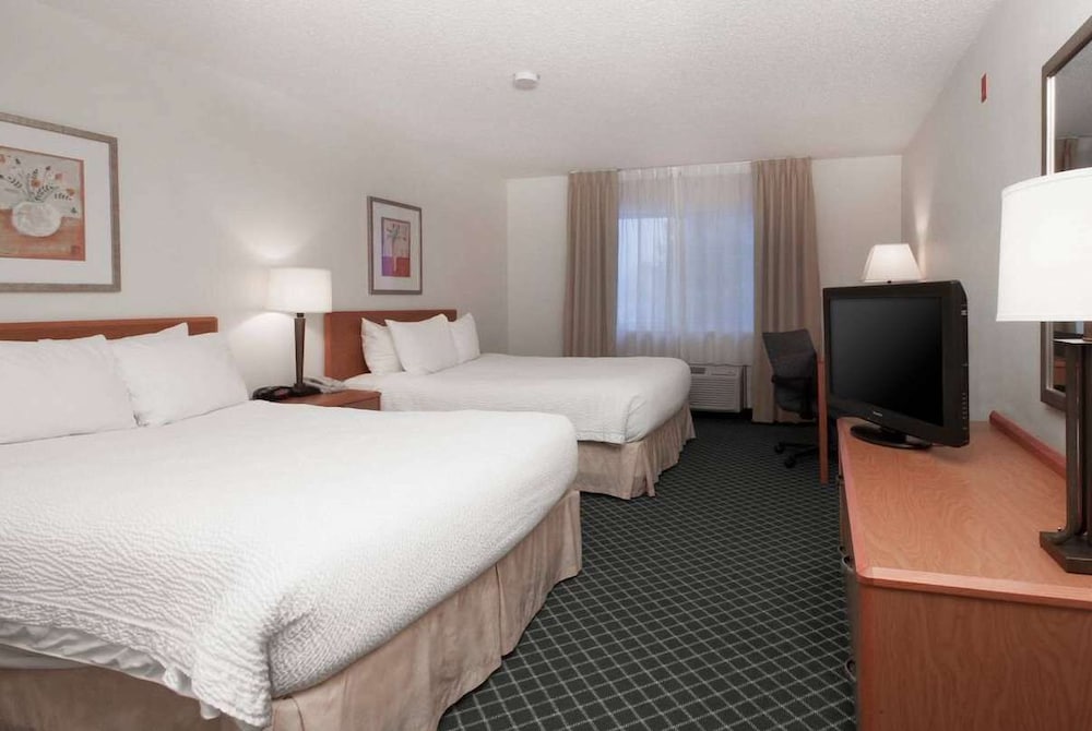 Baymont By Wyndham Coon Rapids 13/32