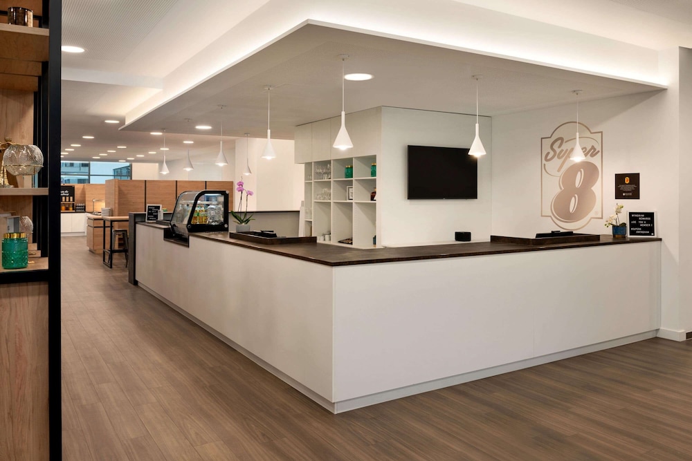 Lobby at Super 8 by Wyndham Augsburg, AUGSBURG