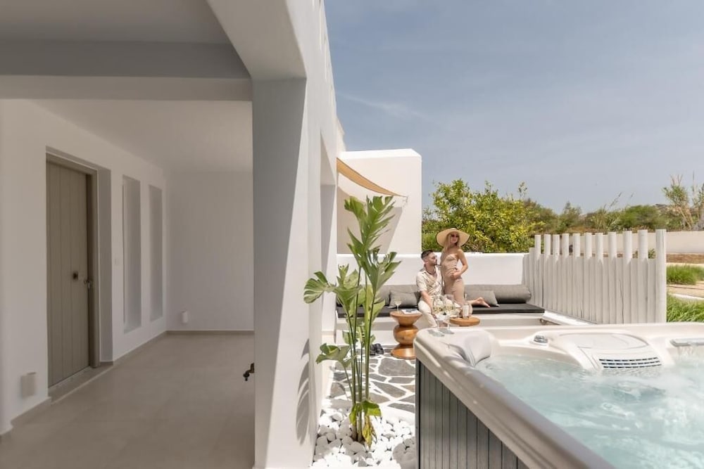 Almiriki Naxos Beachside Living 33/67