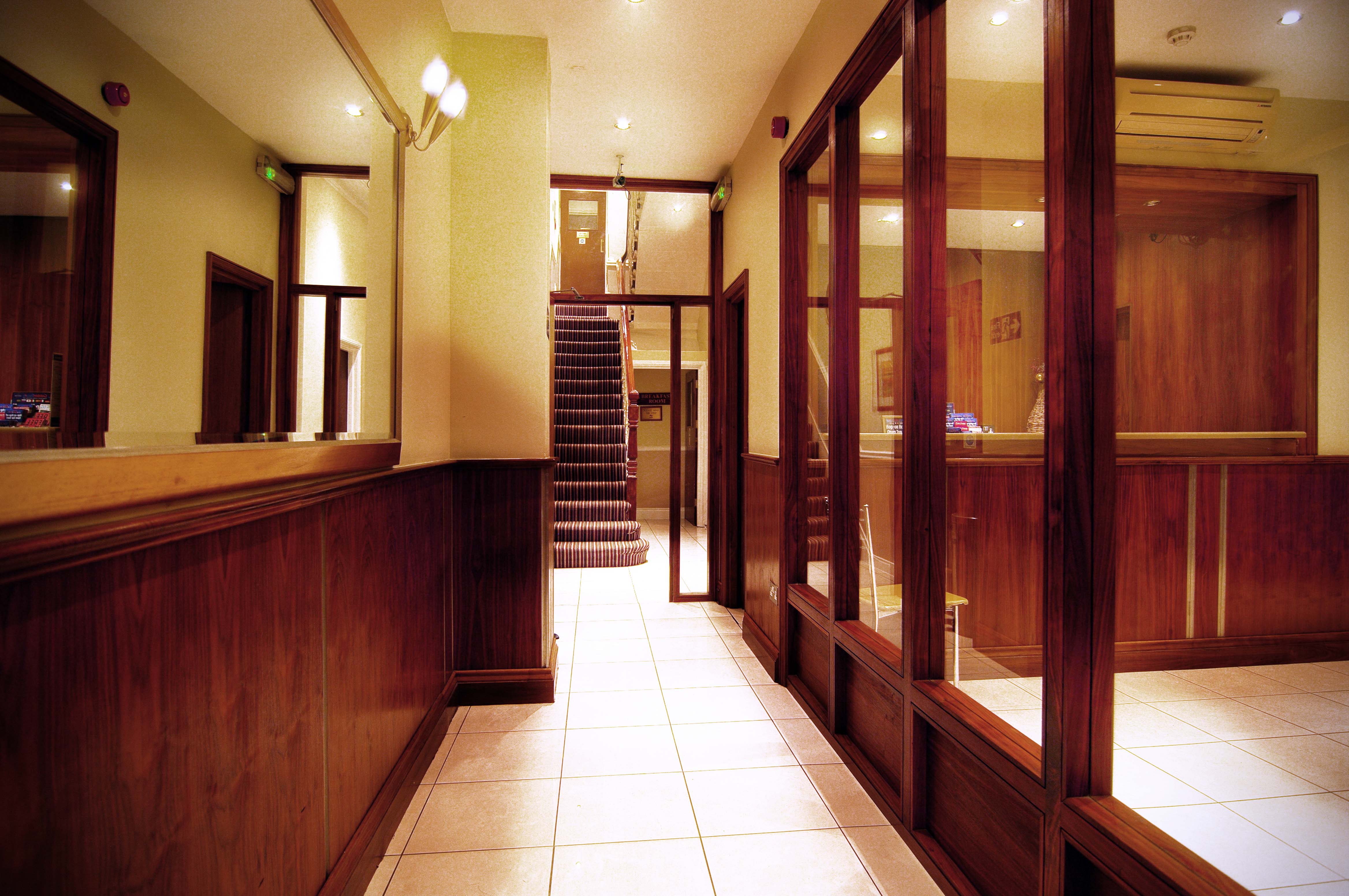 Westbury Hotel 39/57