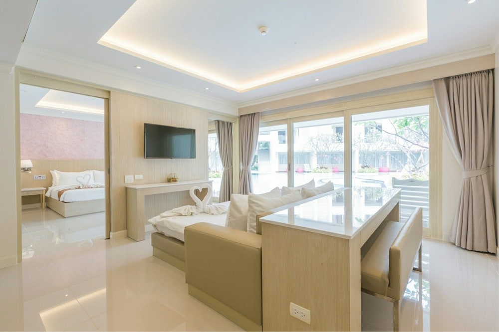 The Sea-Cret Hua Hin Hotel 53/73