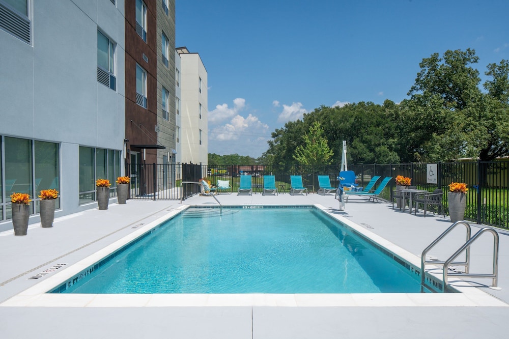 Towneplace Suites Pensacola West I-10 20/27