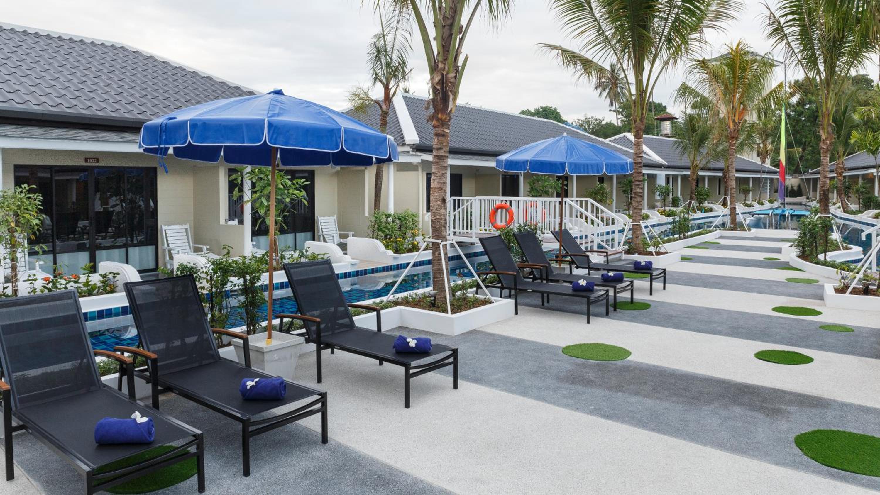 Tuana Hotels Brook Pool Access 40/50