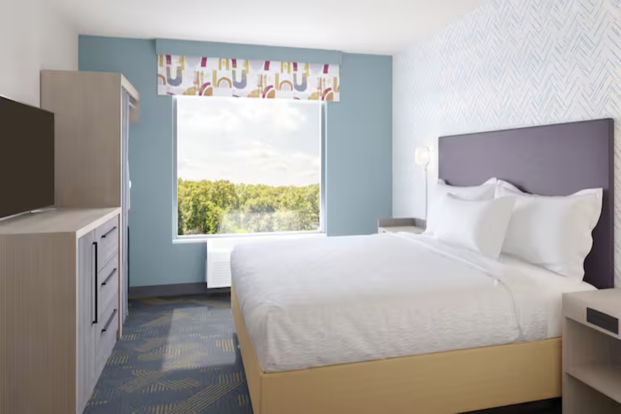 Home2 Suites by Hilton Barrie 2/9