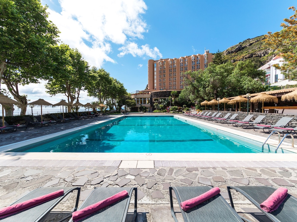 Baia Madeira Hotel - Ocean Beachfront 28/54