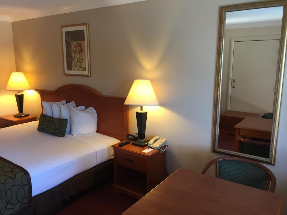 Chula Vista Inn 38/61
