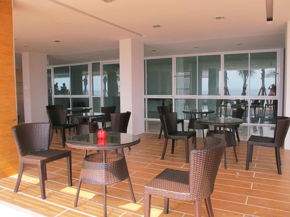 Nantra Pattaya Baan Ampoe Beach 23/40