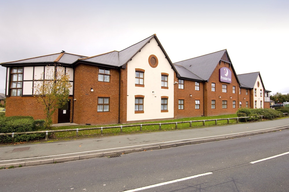Premier Inn Chester Central South East in CHESTER - UK