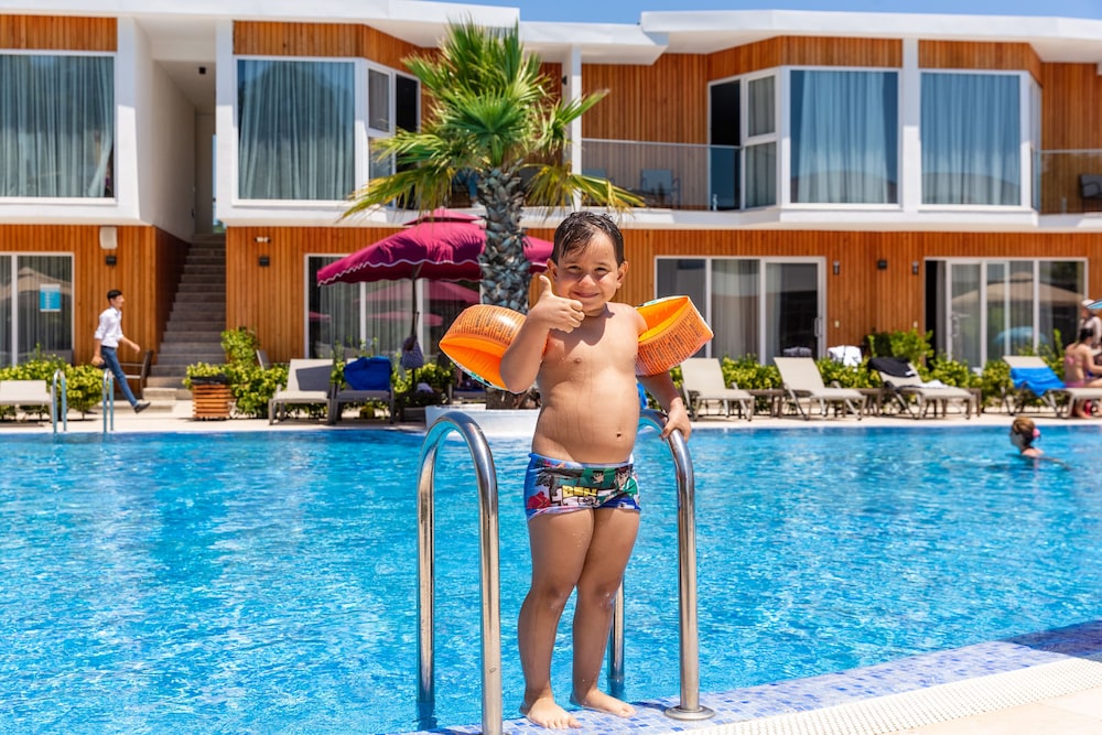 Riva Hill Resort 38/48