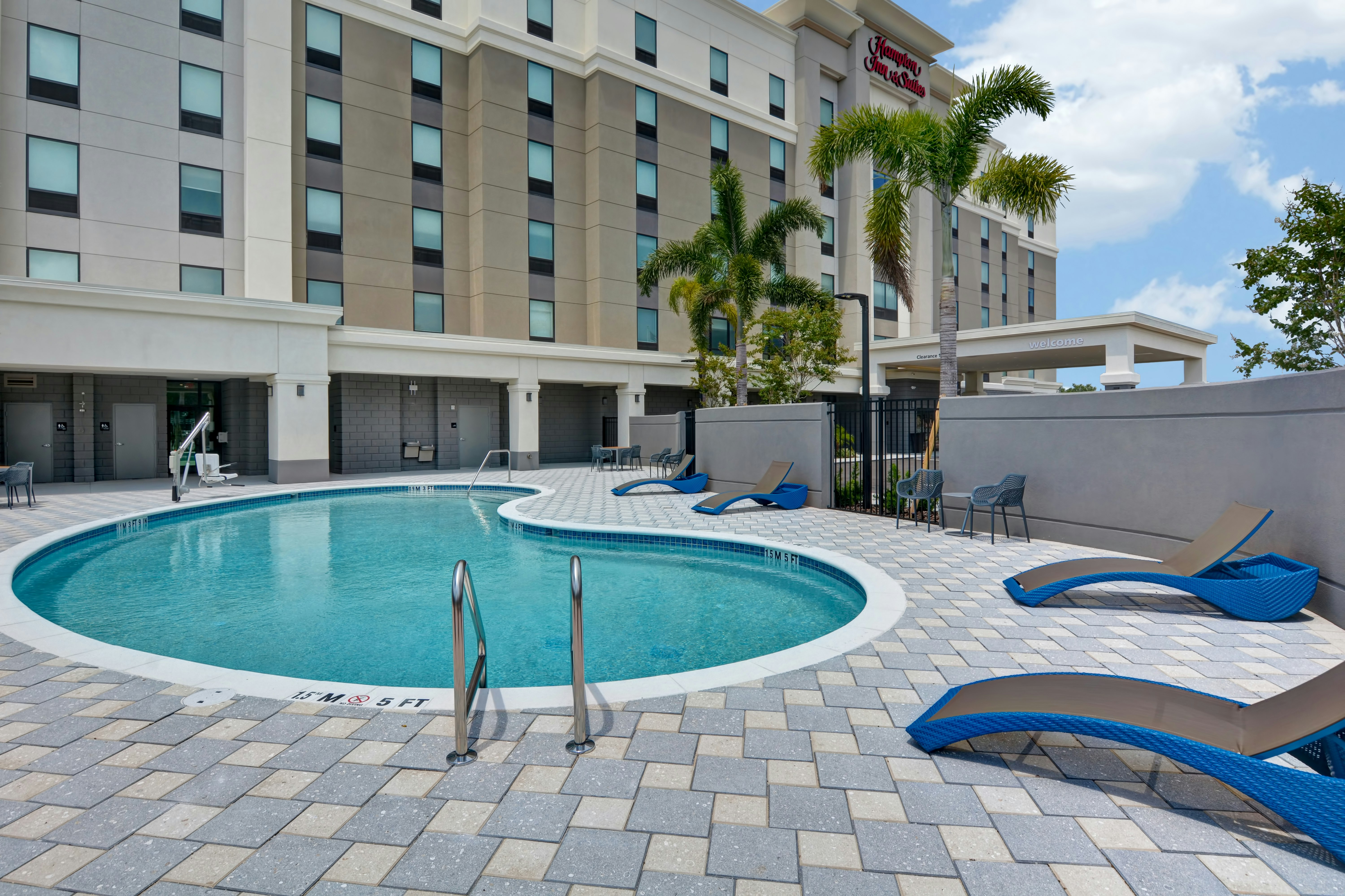 Hampton Inn Suites Tampa Riverview Brandon Fl 7/26