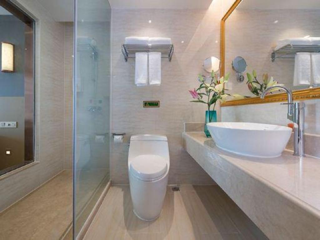 Vienna International Hotel (Foshan Shishan) 44/46