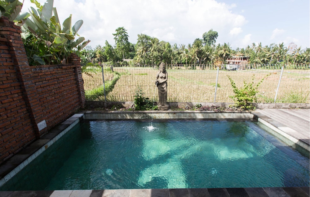 Suarti Boutique Village 45/50