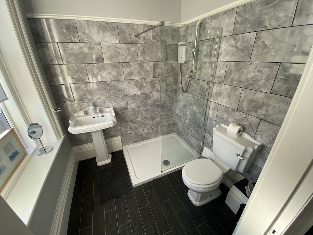 St Andrews House Hotel 45/50