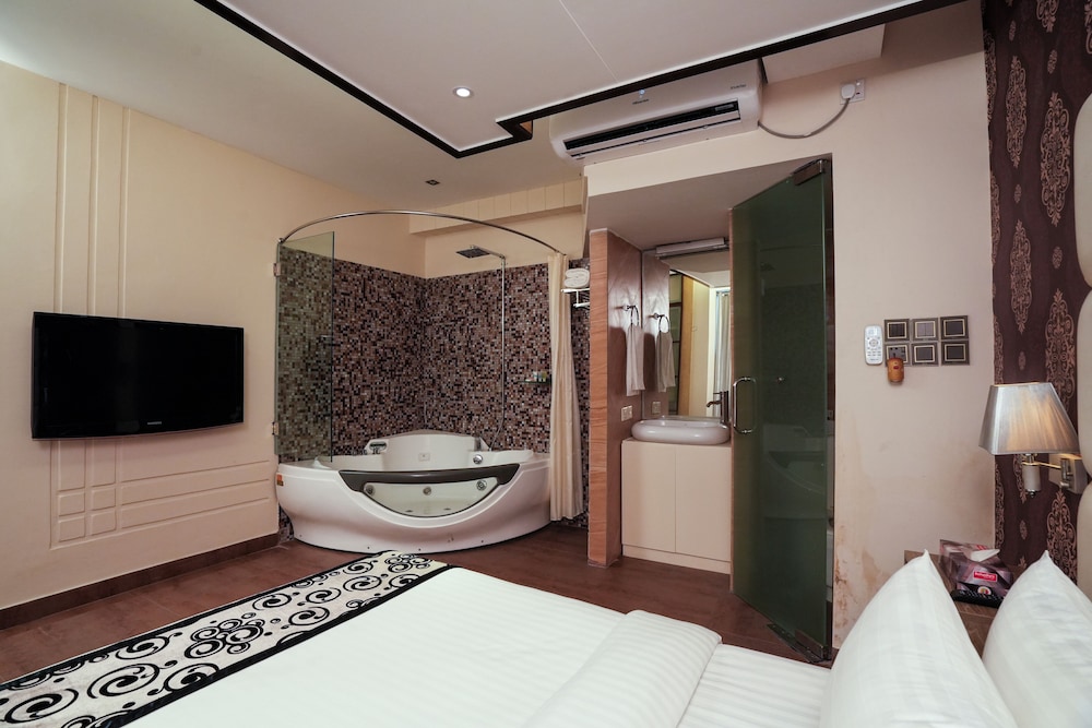 Royal Residence Dhaka 28/59