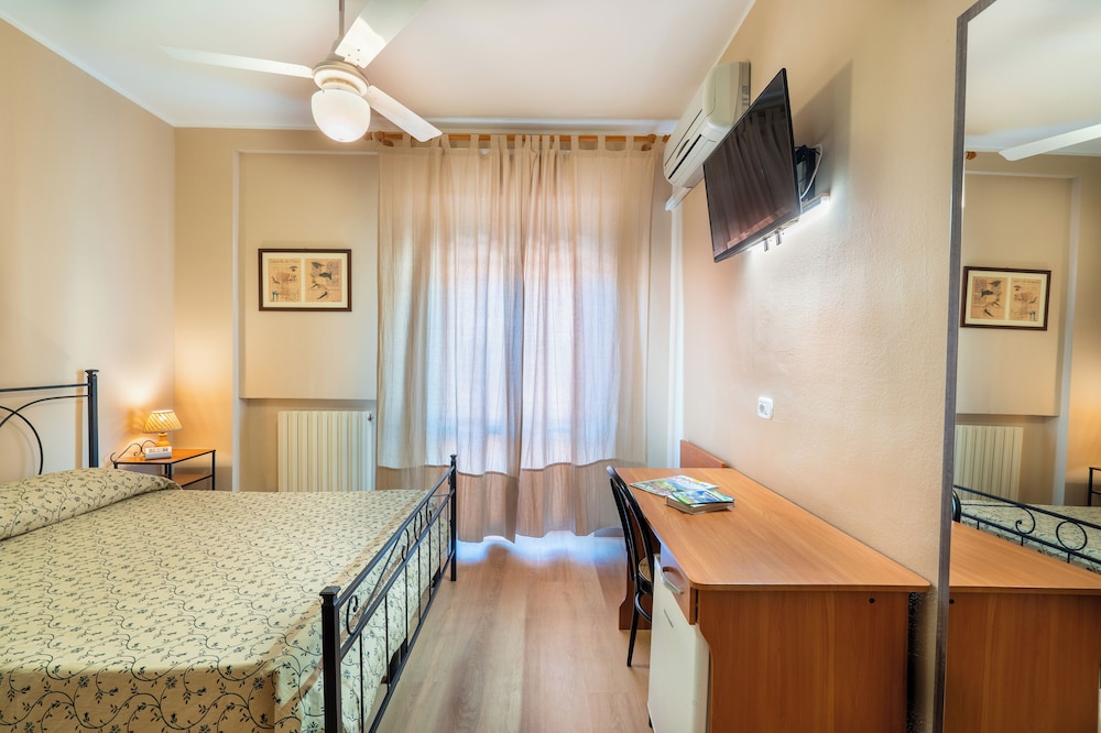 Trasimeno Hotel 10/28